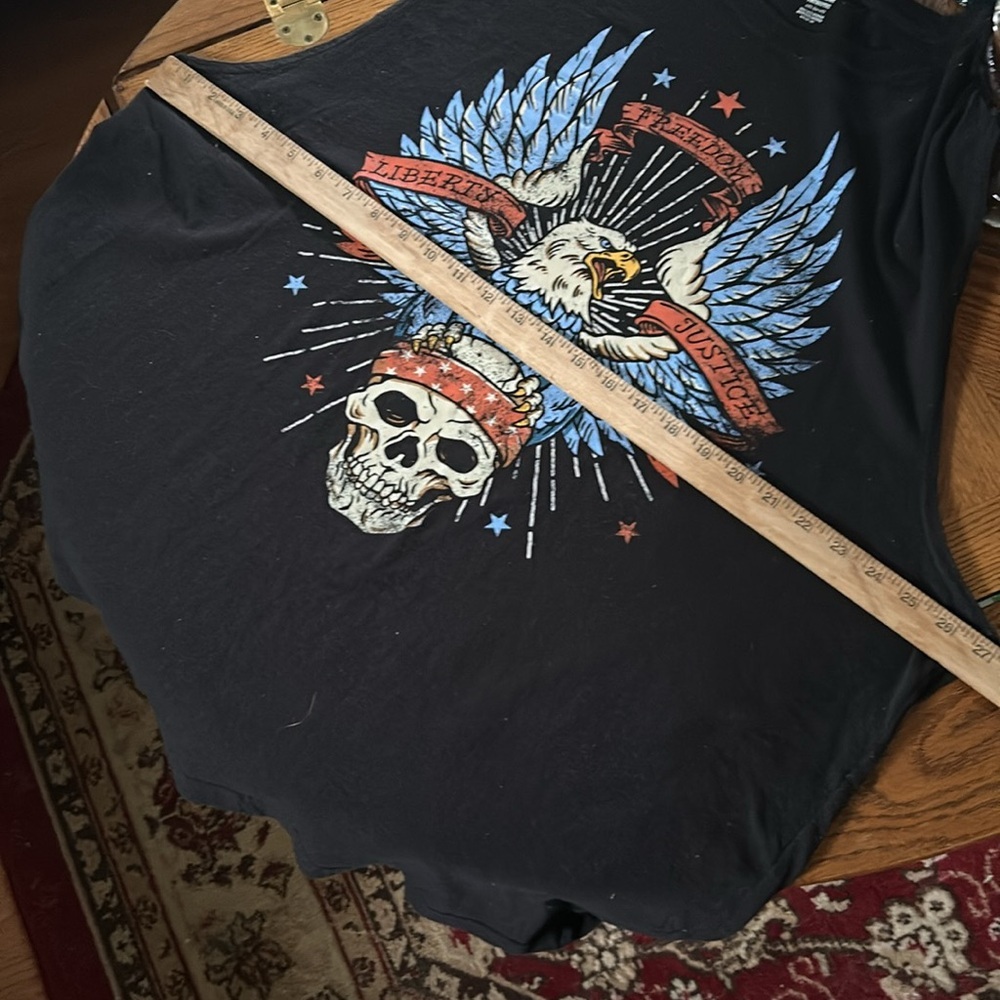 Skull Tank - Picture 8 of 11